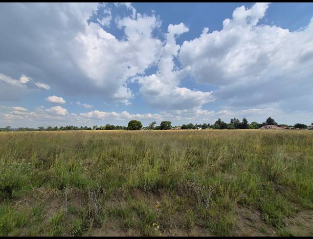 2,074M² VACANT LAND FOR SALE IN VAALPARK